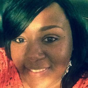 Meet your Posher, Casandra